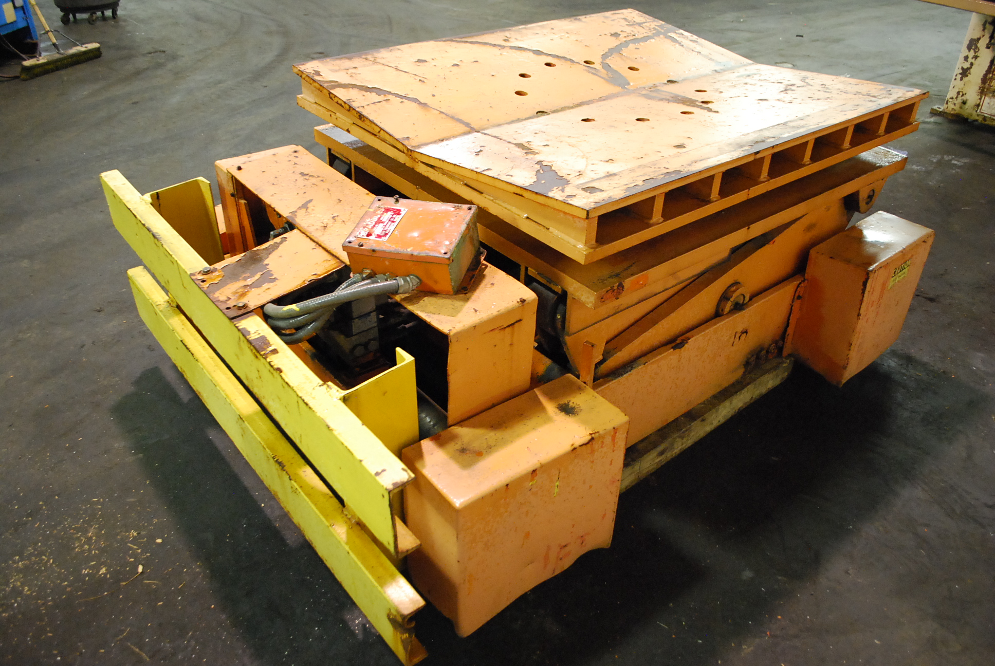 Picture of 30,000# BRADBURY COIL CART